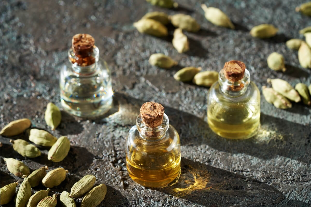Ground Cardamom Powder